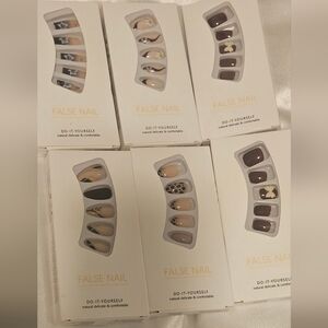 6pc False Nail Set With Extra 6pc Nail Glue